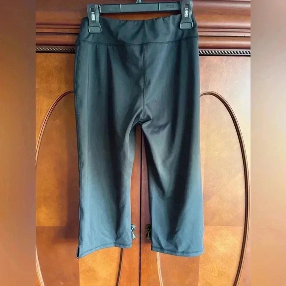Exertex active wear cropped pants NWOT - Picture 2 of 5